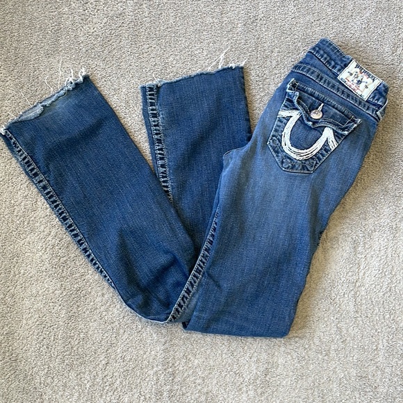 VGC True Religion Hi Rise Boot Jeans - Size 28 - Picture 3 of 7